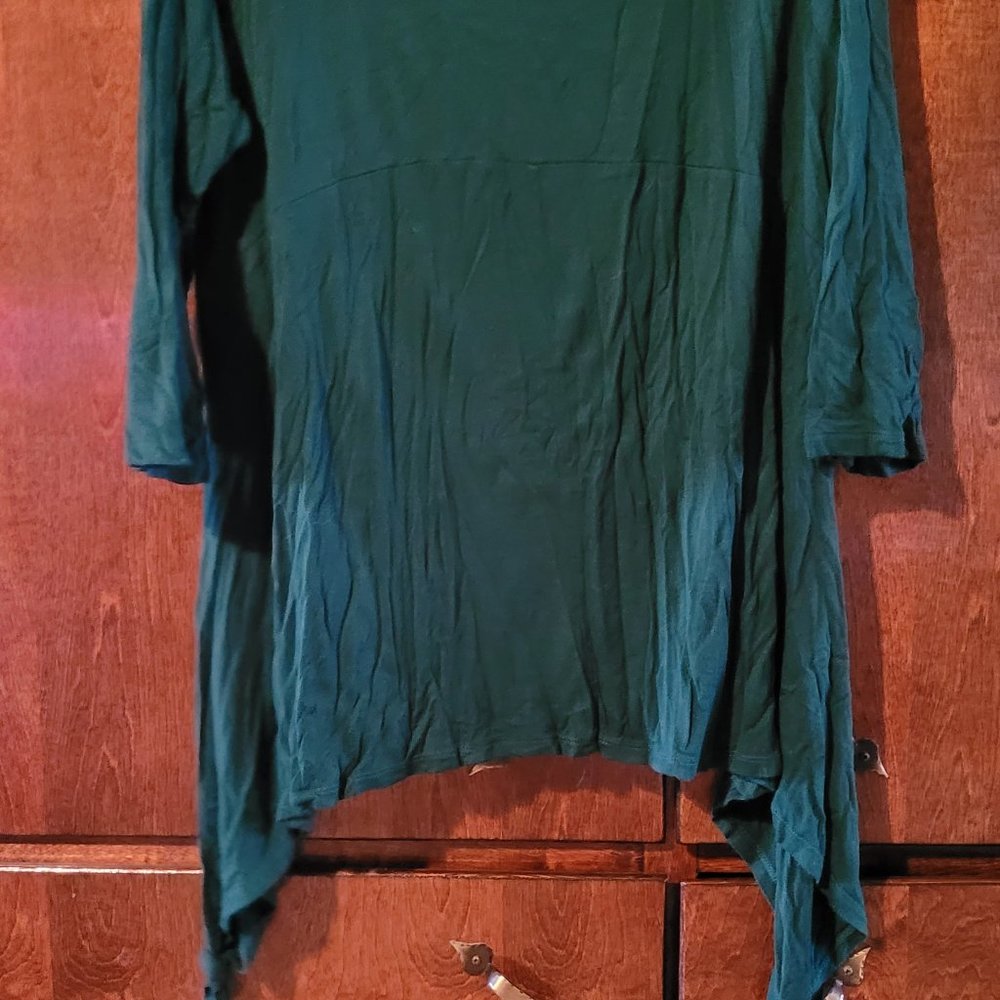 Green flowy top - Picture 3 of 3
